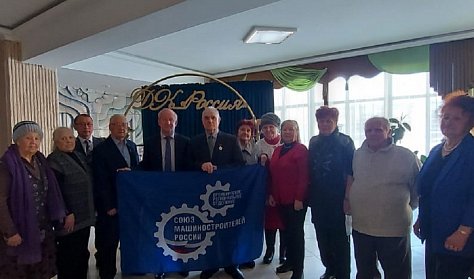 Депутат встретился с ветеранами-машиностроителями